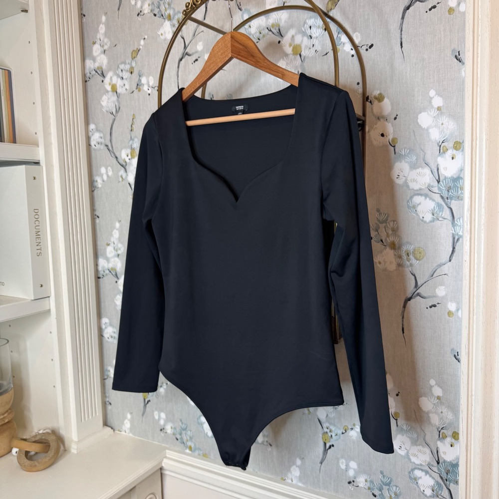 Express Body Contour Black Long Sleeve Notched Sweetheart Bodysuit Womens Large - Picture 2 of 5
